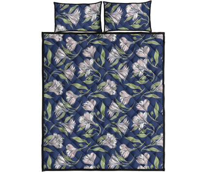 White Alstroemeria Pattern Print Quilt Bed Set