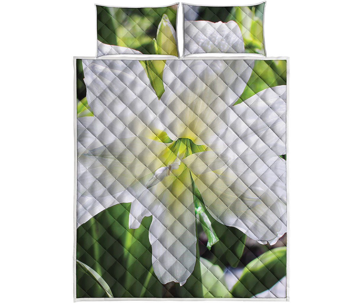 White Amaryllis Print Quilt Bed Set