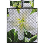 White Amaryllis Print Quilt Bed Set