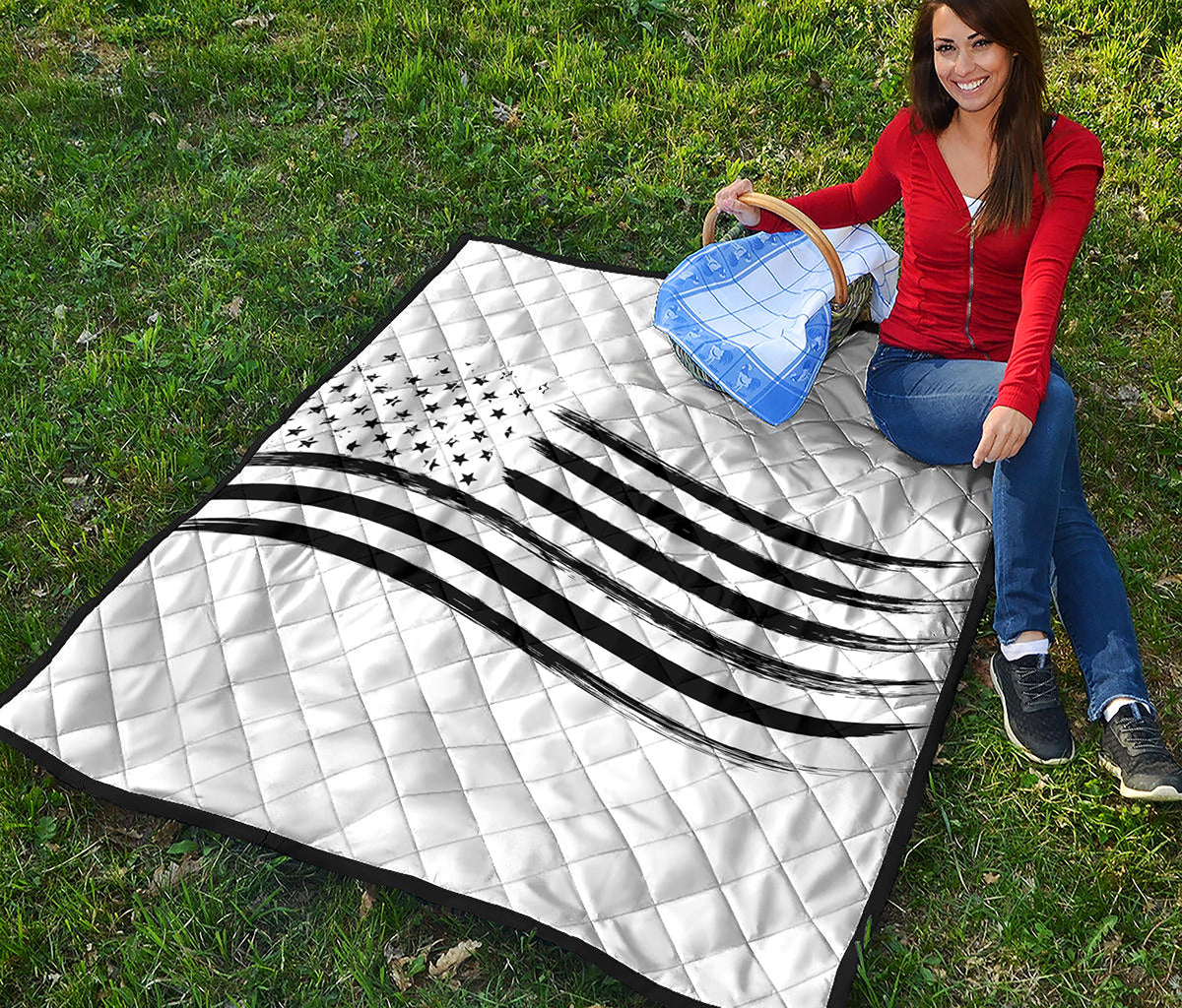 White And Black American Flag Print Quilt