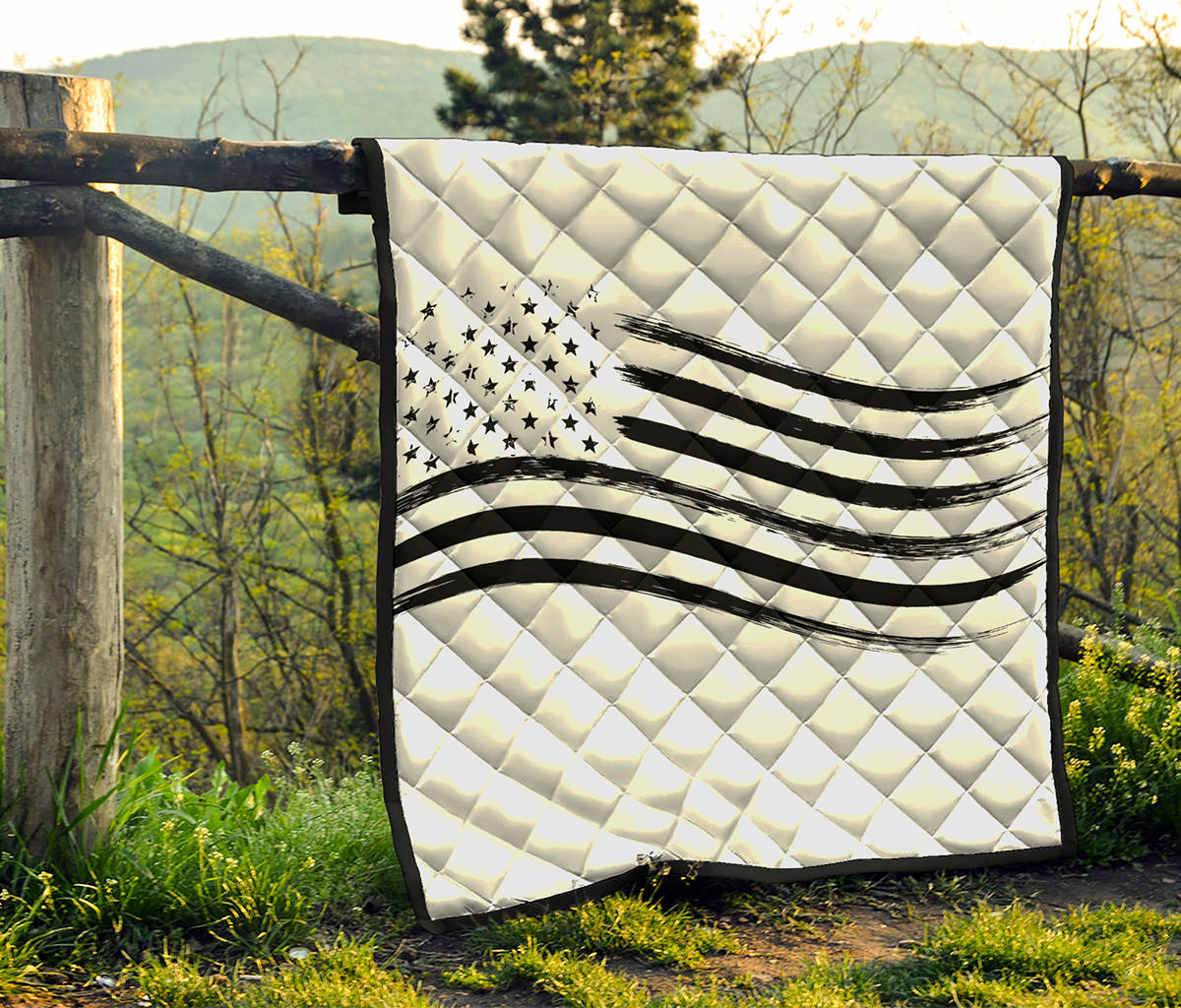 White And Black American Flag Print Quilt