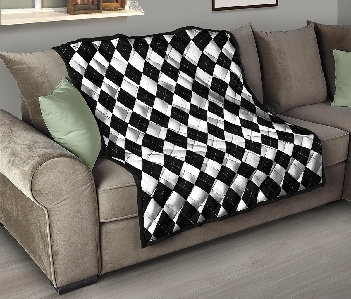 White And Black Argyle Pattern Print Quilt