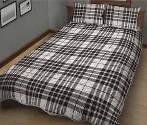 White And Black Border Tartan Print Quilt Bed Set