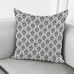 White And Black Damask Pattern Print Pillow Cover
