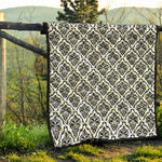 White And Black Damask Pattern Print Quilt