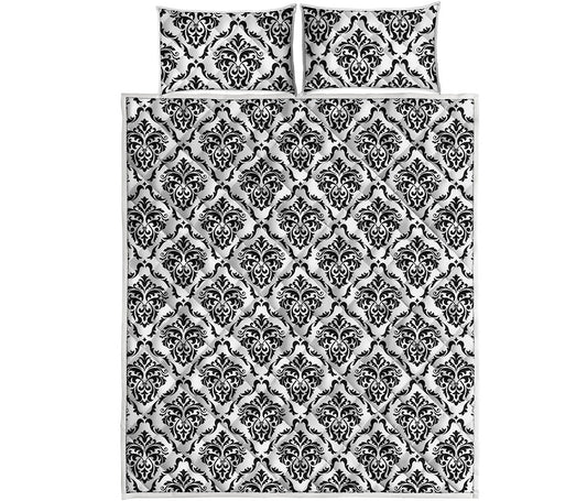 White And Black Damask Pattern Print Quilt Bed Set