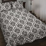 White And Black Damask Pattern Print Quilt Bed Set