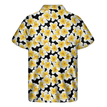 White And Black Frangipani Pattern Print Men's Short Sleeve Shirt