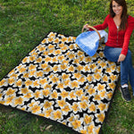White And Black Frangipani Pattern Print Quilt