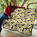 White And Black Frangipani Pattern Print Quilt