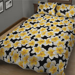 White And Black Frangipani Pattern Print Quilt Bed Set
