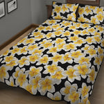 White And Black Frangipani Pattern Print Quilt Bed Set