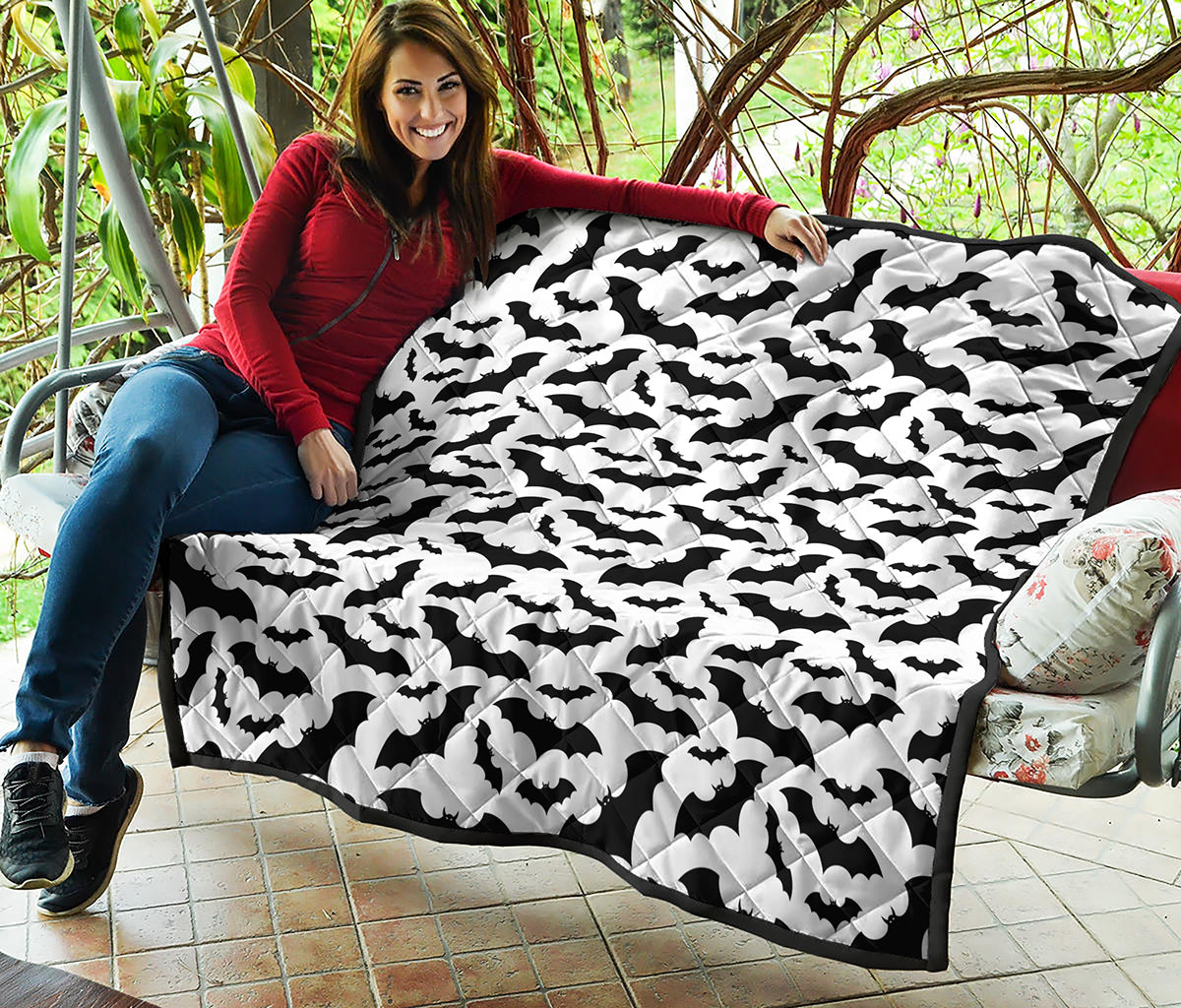 White And Black Halloween Bat Print Quilt