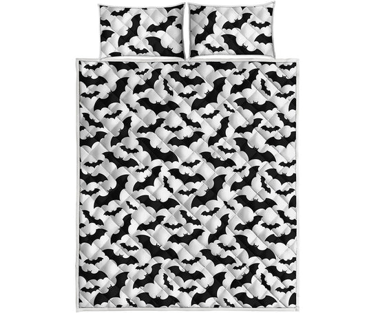 White And Black Halloween Bat Print Quilt Bed Set