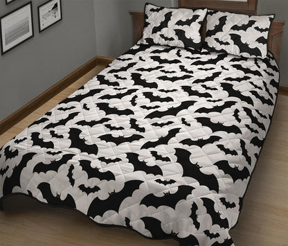 White And Black Halloween Bat Print Quilt Bed Set