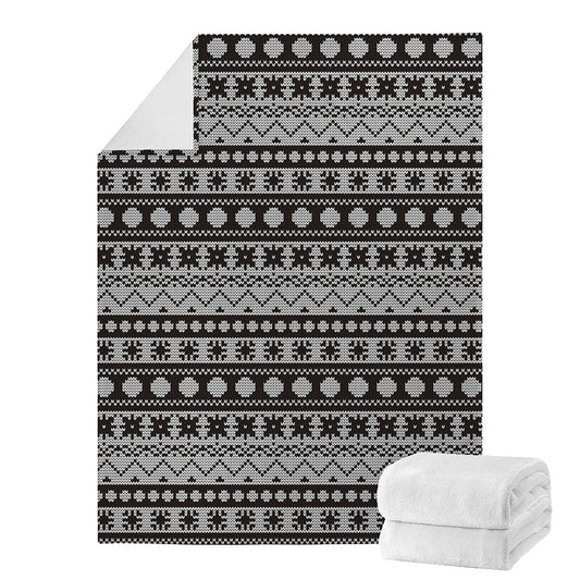 White And Black Knitted Pattern Print Blanket
