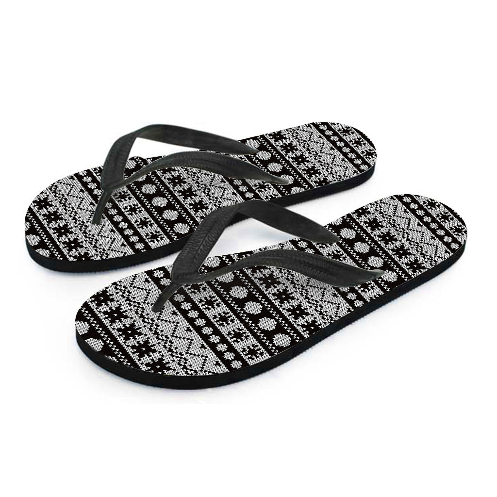 White And Black Knitted Pattern Print Flip Flops