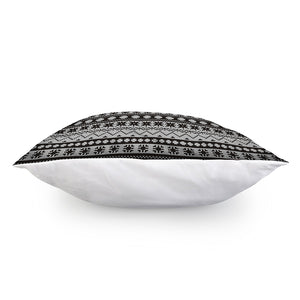 White And Black Knitted Pattern Print Pillow Cover