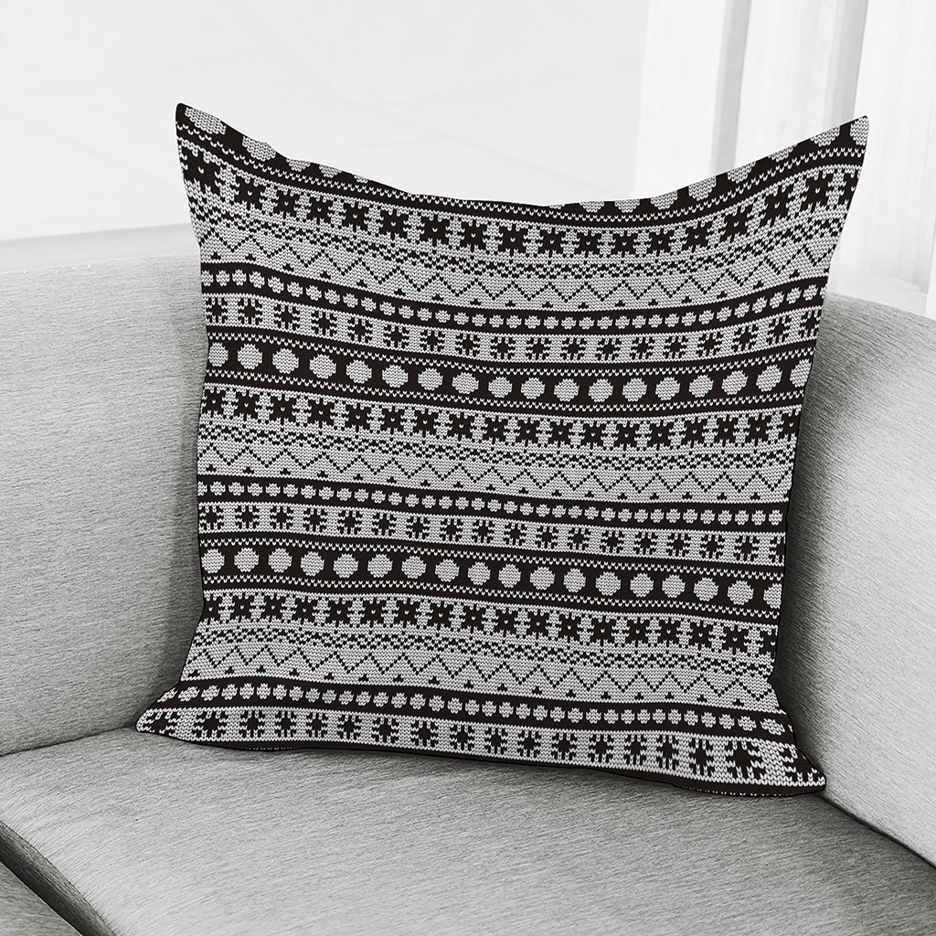 White And Black Knitted Pattern Print Pillow Cover