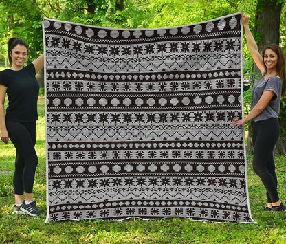 White And Black Knitted Pattern Print Quilt