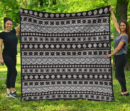 White And Black Knitted Pattern Print Quilt