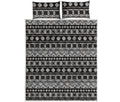 White And Black Knitted Pattern Print Quilt Bed Set