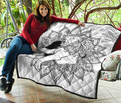 White And Black Leo Sign Print Quilt