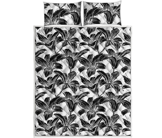 White And Black Lily Pattern Print Quilt Bed Set