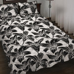 White And Black Lily Pattern Print Quilt Bed Set