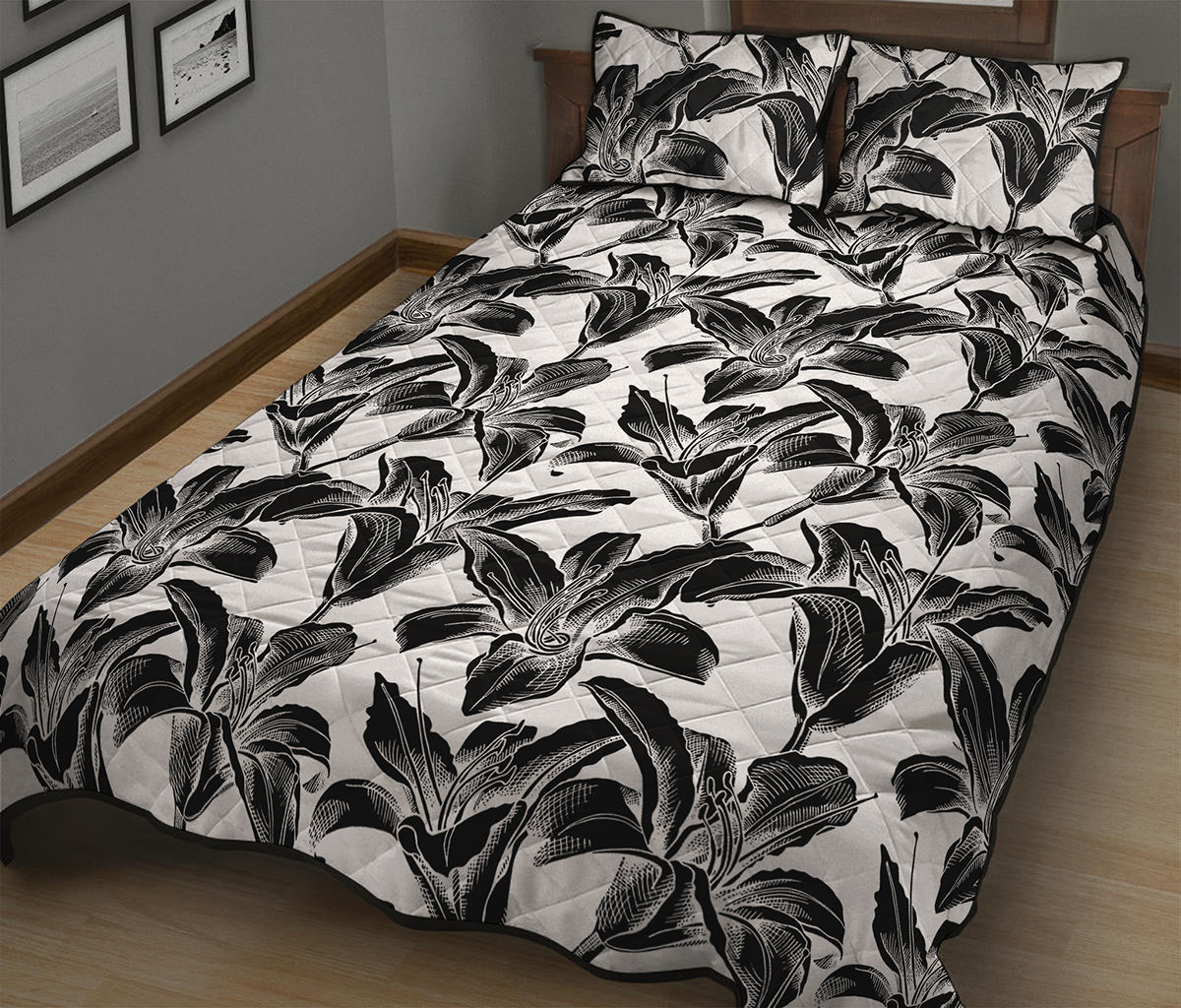 White And Black Lily Pattern Print Quilt Bed Set