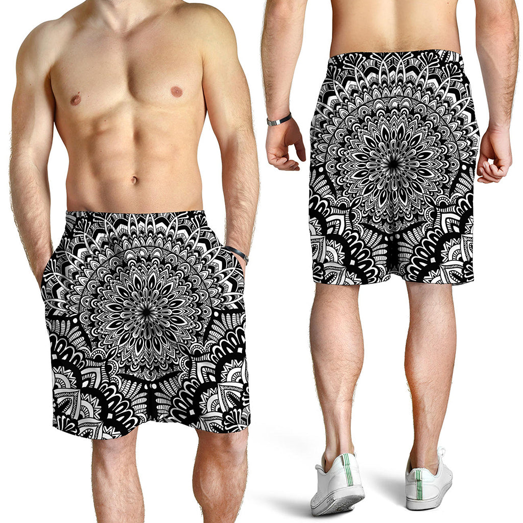 White And Black Mandala Print Men's Shorts
