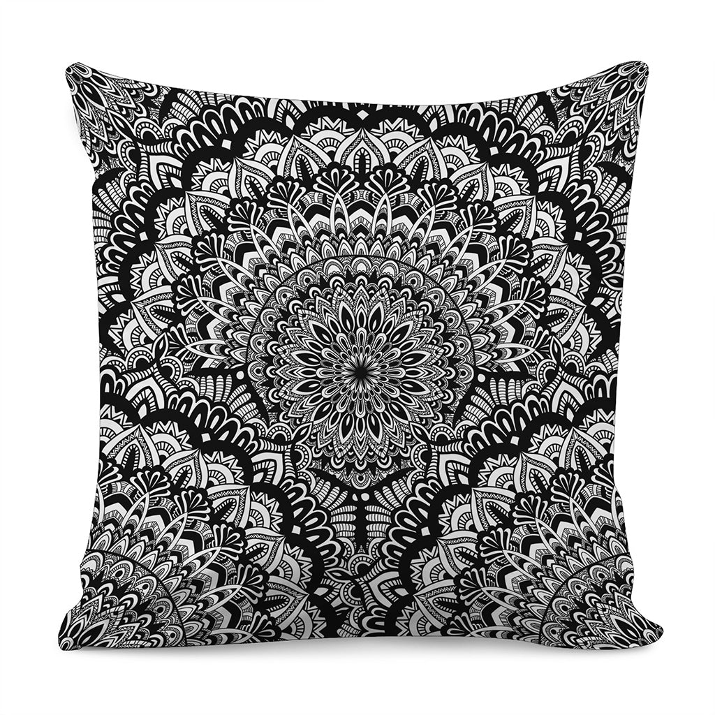 White And Black Mandala Print Pillow Cover