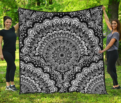 White And Black Mandala Print Quilt