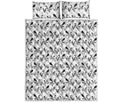 White And Black Mantis Pattern Print Quilt Bed Set