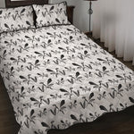 White And Black Mantis Pattern Print Quilt Bed Set