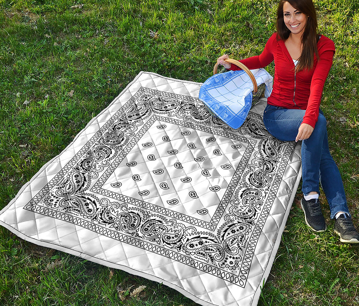White And Black Paisley Bandana Print Quilt