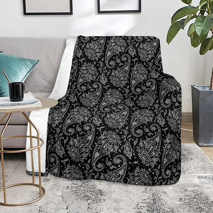 White And Black Paisley Pattern Print Blanket