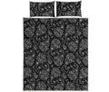 White And Black Paisley Pattern Print Quilt Bed Set