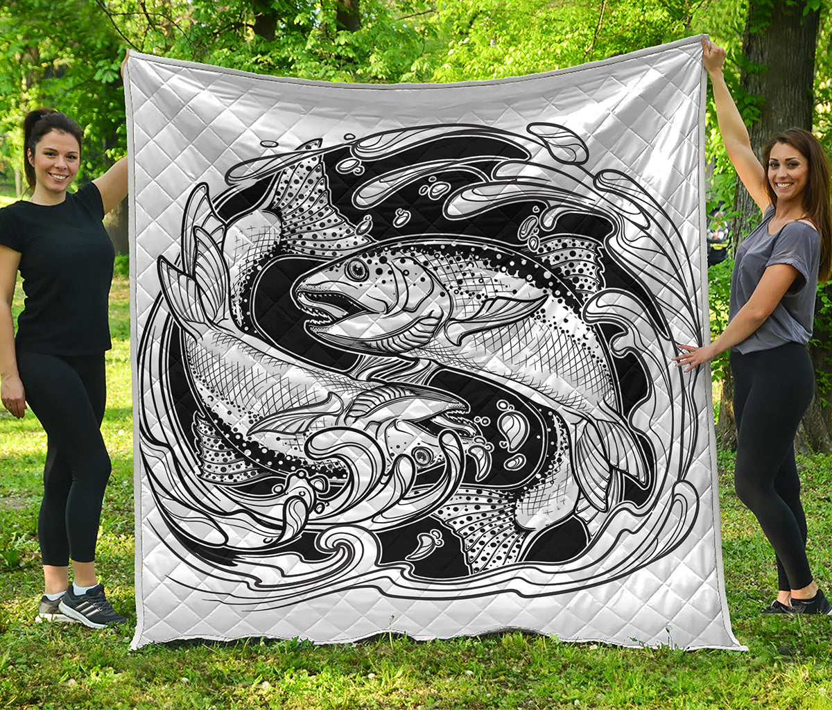 White And Black Pisces Sign Print Quilt