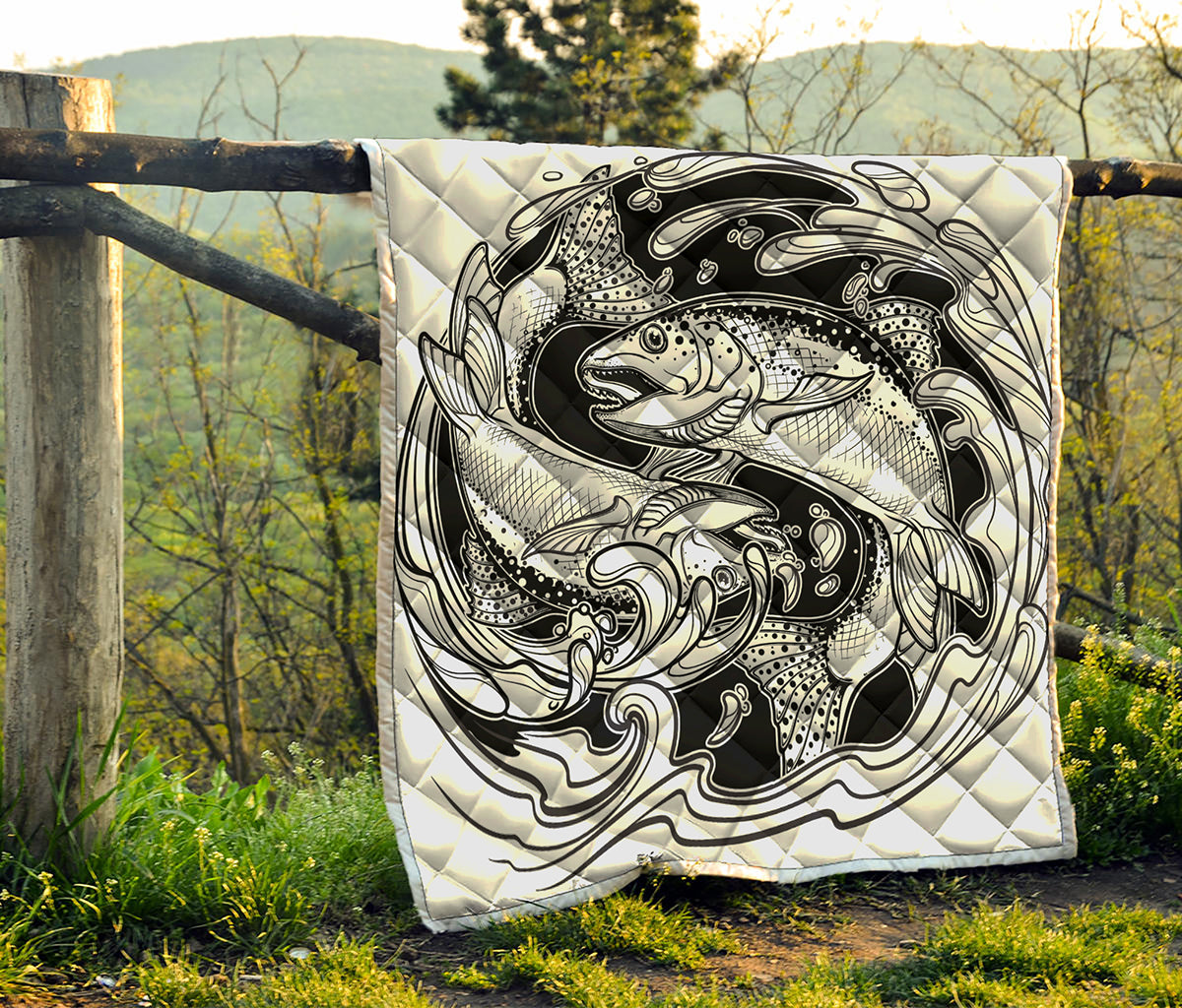 White And Black Pisces Sign Print Quilt