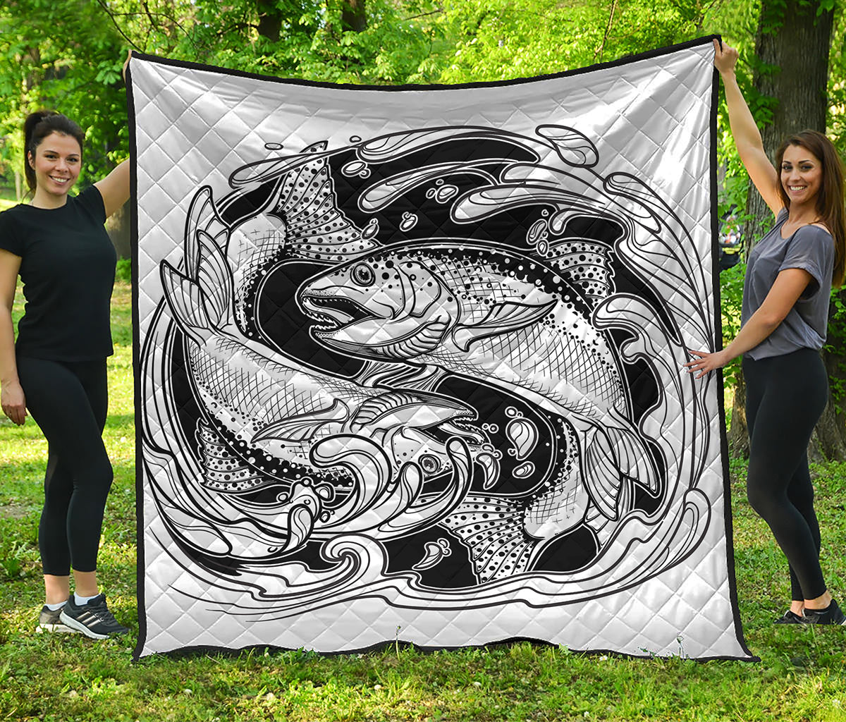 White And Black Pisces Sign Print Quilt