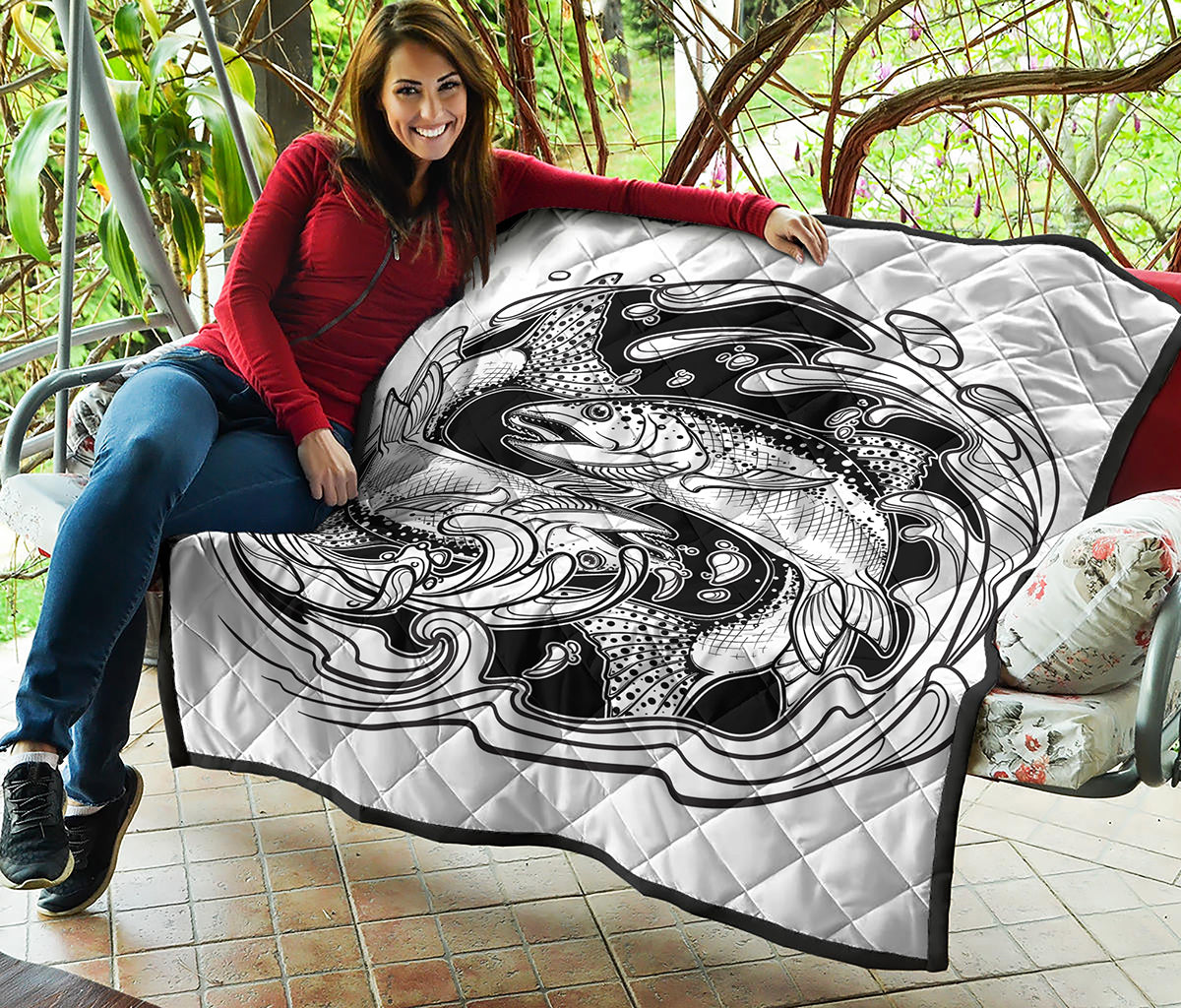 White And Black Pisces Sign Print Quilt