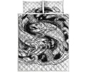White And Black Pisces Sign Print Quilt Bed Set