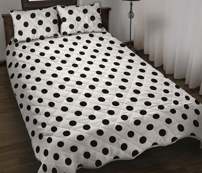 White And Black Polka Dot Pattern Print Quilt Bed Set
