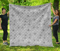 White And Black Spider Web Pattern Print Quilt
