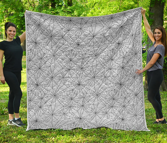 White And Black Spider Web Pattern Print Quilt