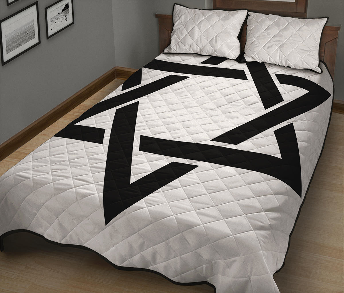White And Black Star of David Print Quilt Bed Set