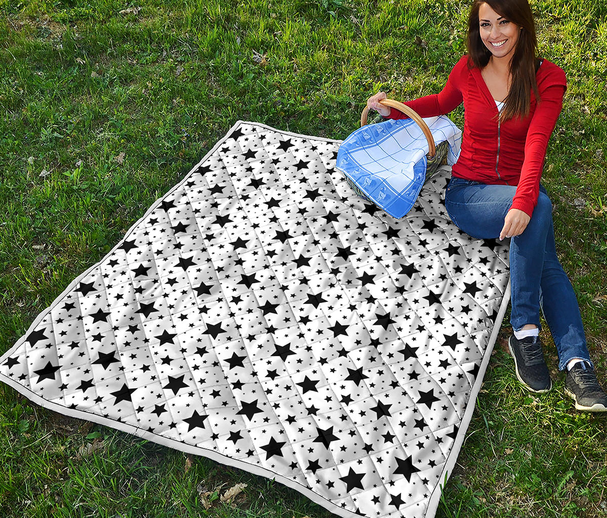 White And Black Star Pattern Print Quilt