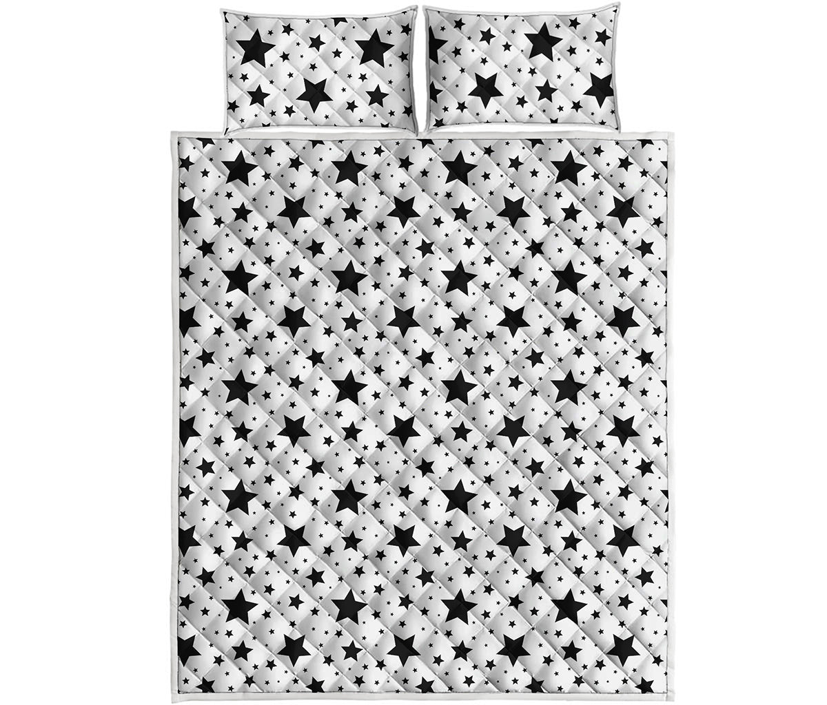 White And Black Star Pattern Print Quilt Bed Set
