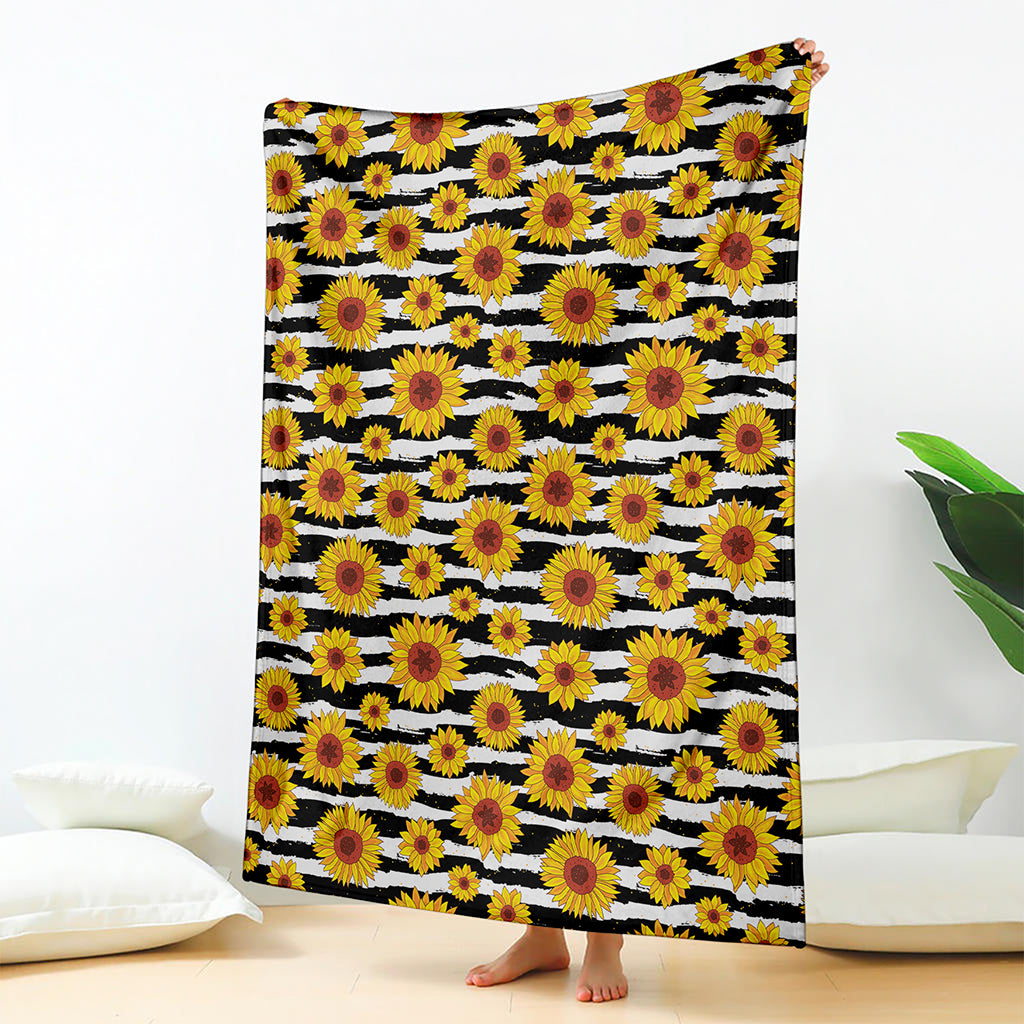 White And Black Stripe Sunflower Print Blanket